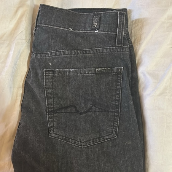 Used - Picture 3 of 3